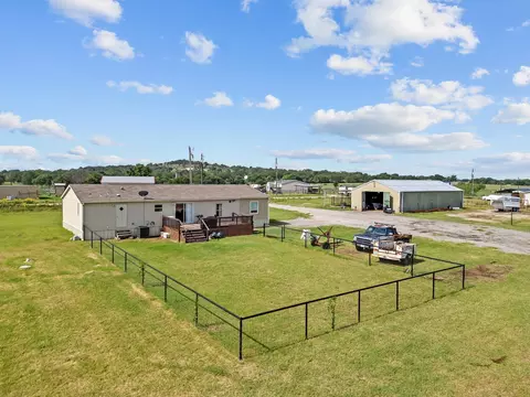 140 Kickapoo Ct, Lipan, TX 76462 photo 13