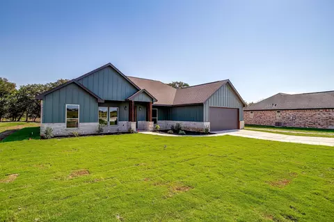 220 Jimmy Ln, Millsap, TX 76066