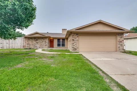 2101 Via Estrada, Carrollton, TX 75006