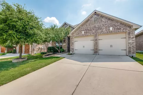 14728 Seventeen Lakes Blvd, Roanoke, TX 76262