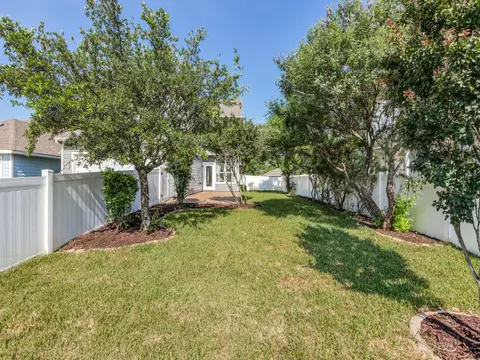 2016 Stephanie Ct, Providence Village, TX 76227