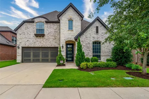 5617 Riverside Dr, Mckinney, TX 75070
