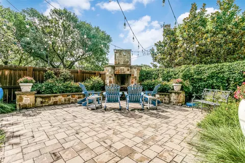 626 E Wall St, Grapevine, TX 76051 photo 34