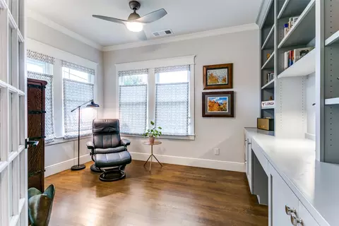 626 E Wall St, Grapevine, TX 76051 photo 15