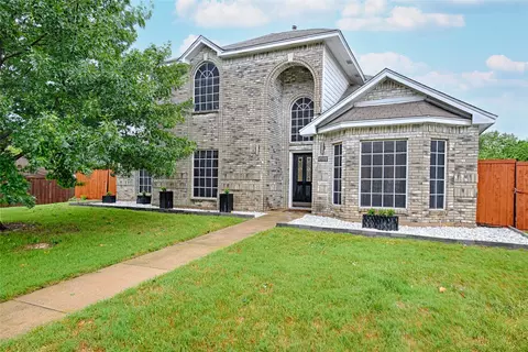 2311 Norwich Dr, Carrollton, TX 75006