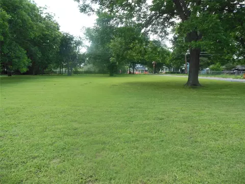 tbd Houston St, Farmersville, TX 75442