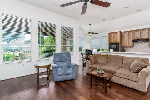 405 Saddleback Dr, Fairview, TX 75069