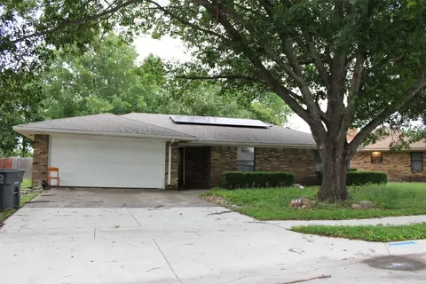 111 Teakwood Dr, Princeton, TX 75407
