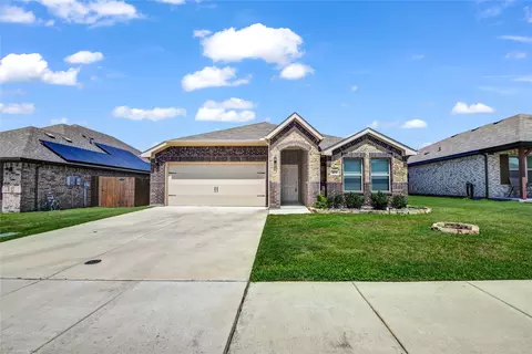 413 Escondido St, Weatherford, TX 76087