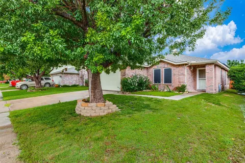 2713 Peach Dr, Little Elm, TX 75068