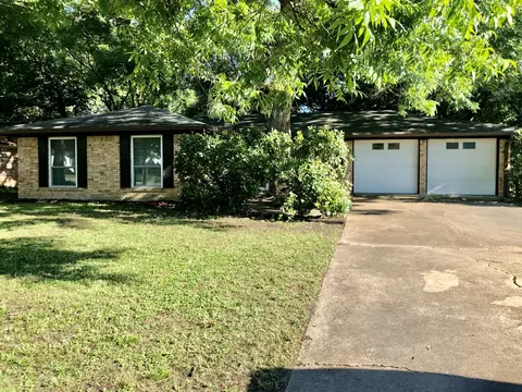 1030 Elm St, Hillsboro, TX 76645
