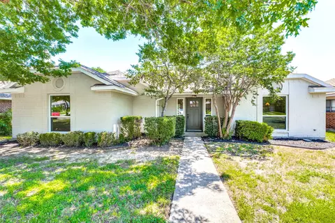 5406 Oakmont Ln, Garland, TX 75043