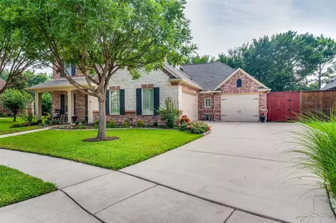 2617 Woodson Cir, Bedford, TX 76021