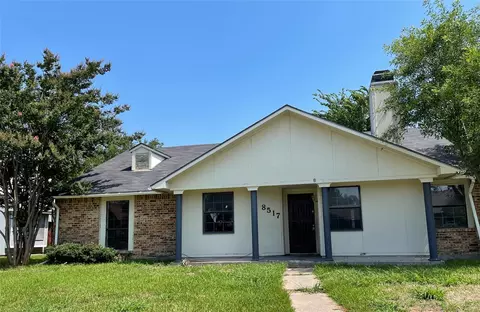 8517 Chesham Dr, Rowlett, TX 75088