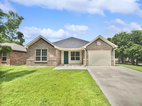 1800 Cleveland St, Greenville, TX 75401