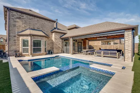 5833 Humber Ln, Aubrey, TX 76227