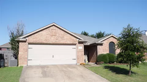 513 Nita Ln, Euless, TX 76040