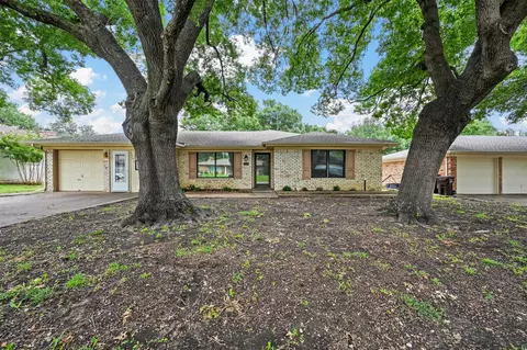 1004 Ridgefield Dr, Plano, TX 75075