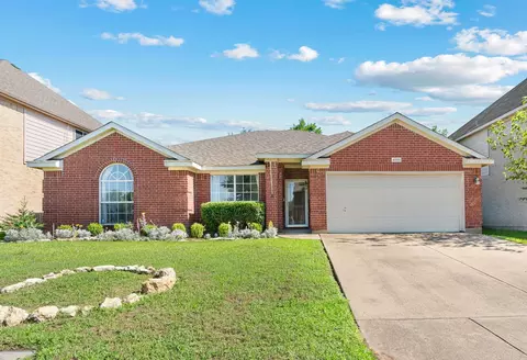 4501 Pebble Stone Dr, Fort Worth, TX 76123