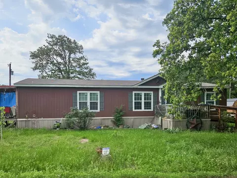 111 Ben Lacy Dr, Gun Barrel City, TX 75156