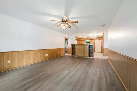 315 Meredith St, Eustace, TX 75124 photo 7