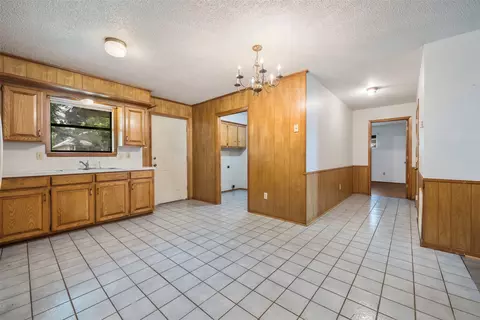 315 Meredith St, Eustace, TX 75124 photo 12