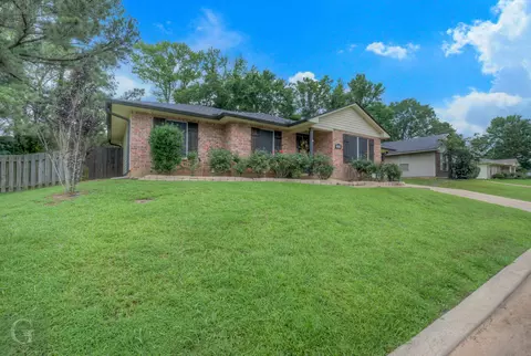 1014 Creekside Ln, Haughton, LA 71037