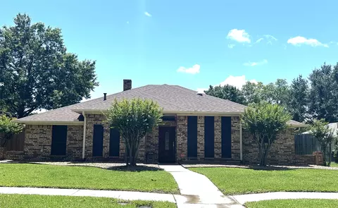 1654 Parkside Trl, Lewisville, TX 75077