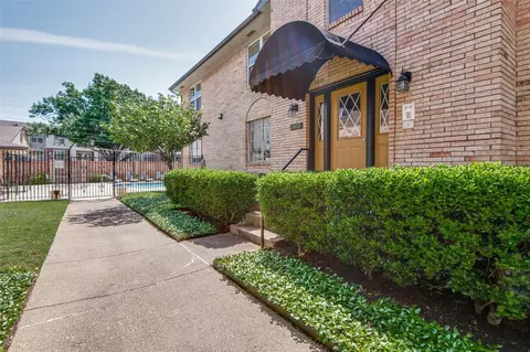 5835 Sandhurst Ln #C, Dallas, TX 75206