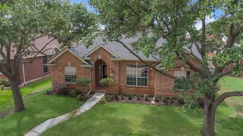 1813 Bowin Ct, Carrollton, TX 75010