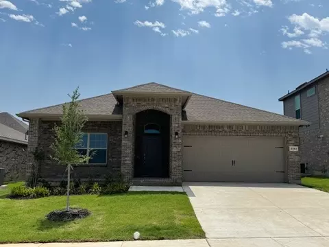 2353 Sun Star Dr, Haslet, TX 76052