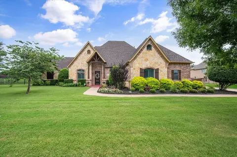 3832 Eagles Nest Trl, Burleson, TX 76028