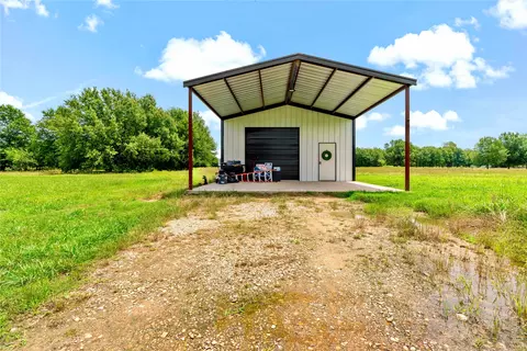 2452 Fr 196n, Blossom, TX 75416