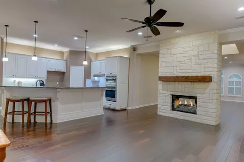 1411 Wheeler Dr, Mansfield, TX 76063