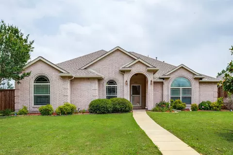 822 Foxwood Ln, Wylie, TX 75098
