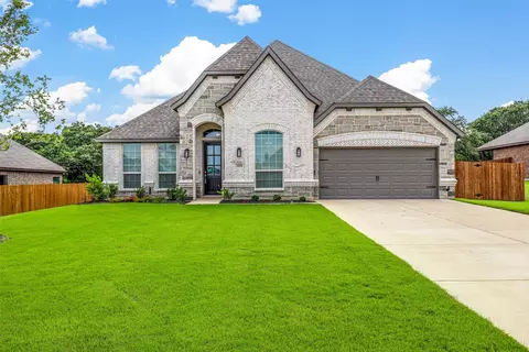 3201 Signal Hill Dr, Burleson, TX 76028