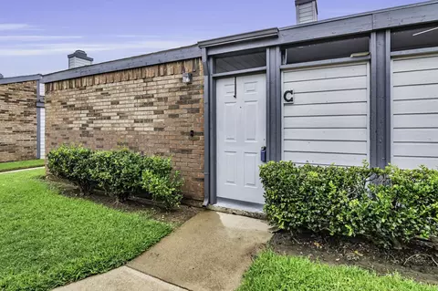 614 Bellaire Dr #C, Hurst, TX 76053