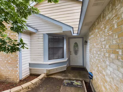 4737 Rose Of Sharon Ln, Fort Worth, TX 76137