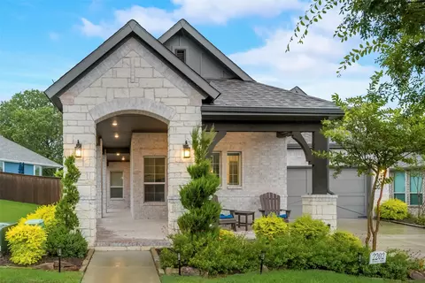 2202 Hermosa Dr, Rowlett, TX 75088
