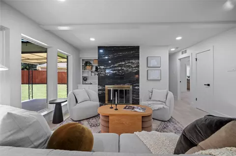 5920 Elm Lawn St, Dallas, TX 75228
