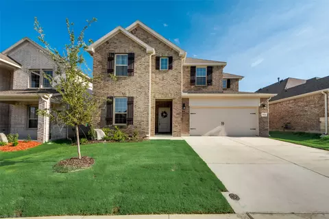 10504 Autumn Leaves Ln, Aubrey, TX 76227