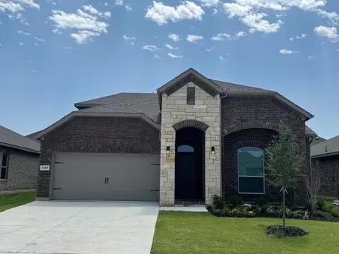 2325 Sun Star Dr, Haslet, TX 76052