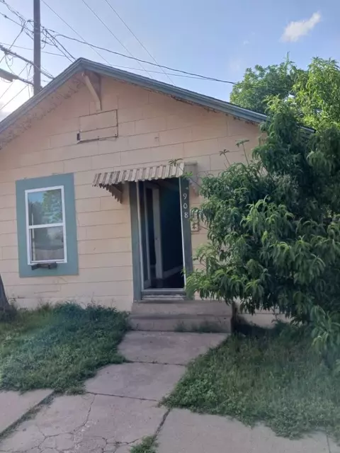 908 15th St, Fort Worth, TX 76164