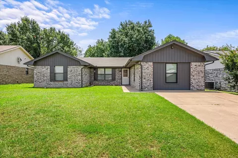 314 Moonlight Trl, Stephenville, TX 76401