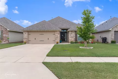 4024 False River Dr, Bossier City, LA 71111