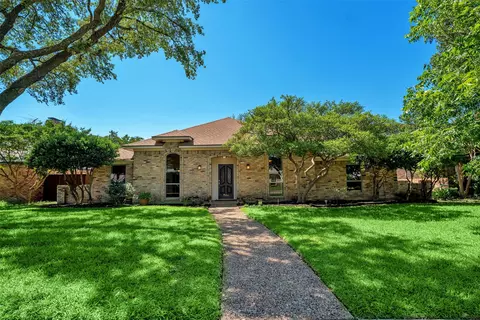 207 Hemlock Dr, Richardson, TX 75081