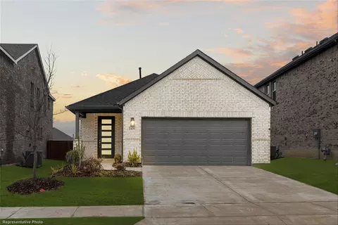 417 Waterhouse Lake Dr, Anna, TX 75409