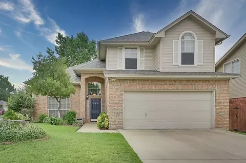 1925 Robin Ln, Flower Mound, TX 75028