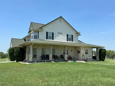 520 Comanche Lk, Comanche, TX 76442