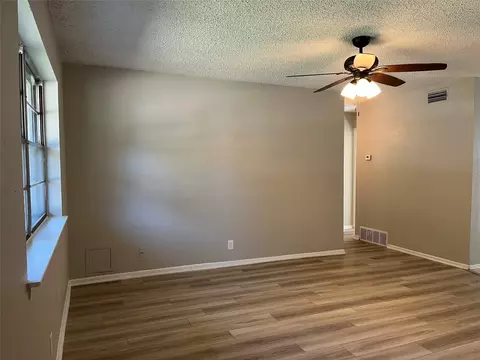 1209 Glenn Dr, Euless, TX 76039 photo 6